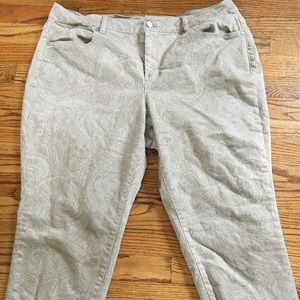 Talbot's 5 Pocket Capri, Curvy 18WP